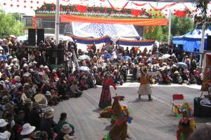 tibetan opera in norbulingka